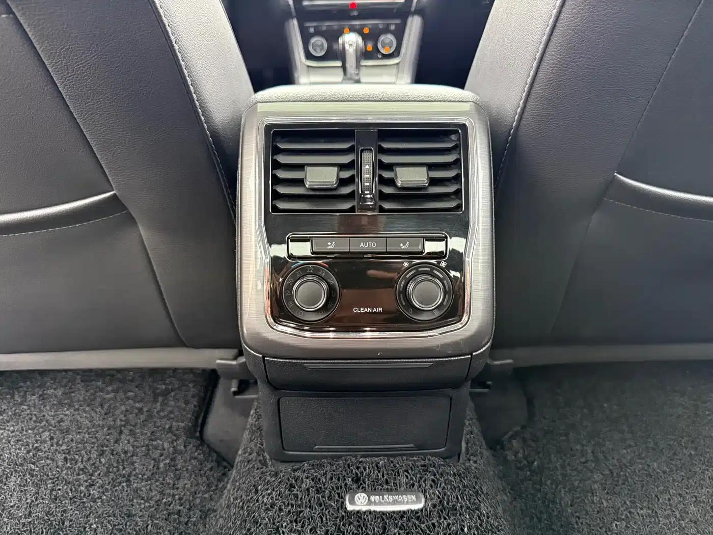 2017 Passat 330TSI DSG Premium Edition — миниатюра 14