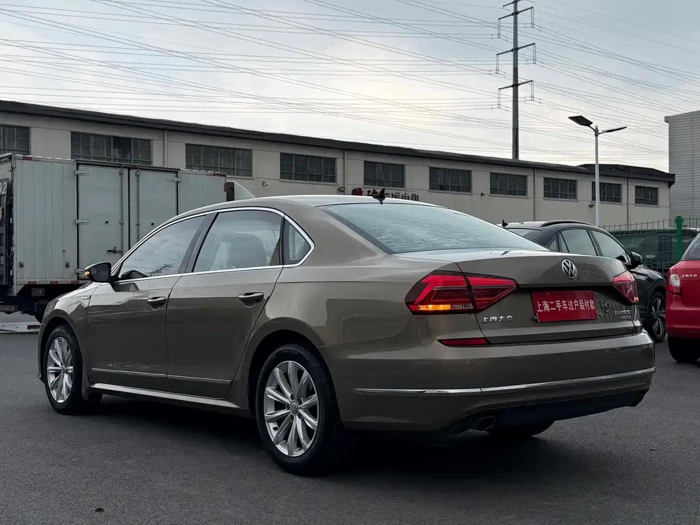 2017 Passat 330TSI DSG Premium Edition — миниатюра 18