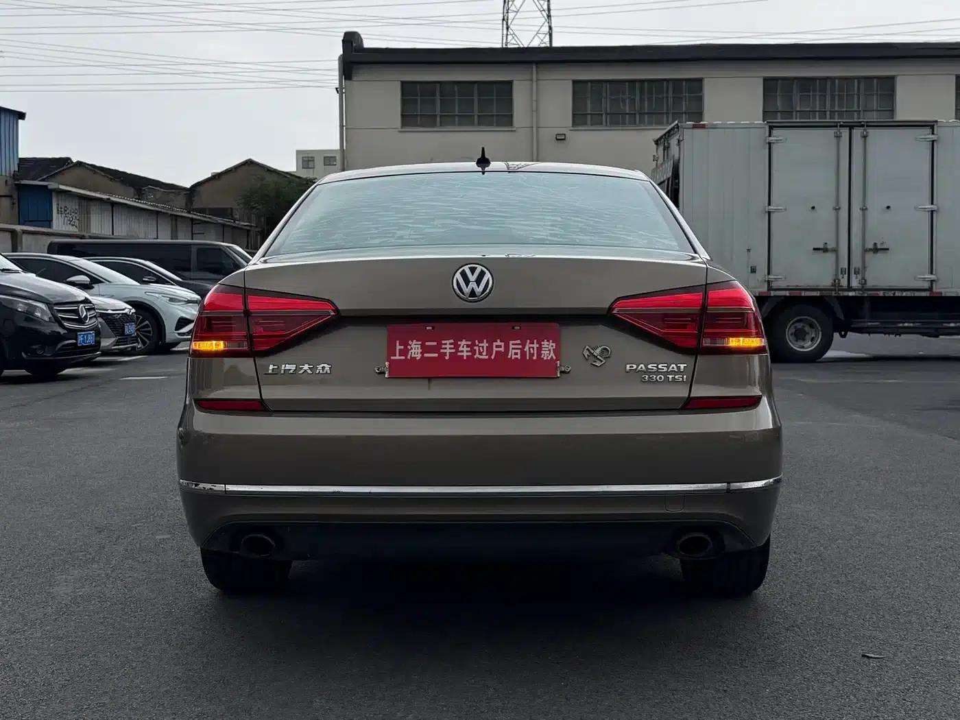 2017 Passat 330TSI DSG Premium Edition — миниатюра 19