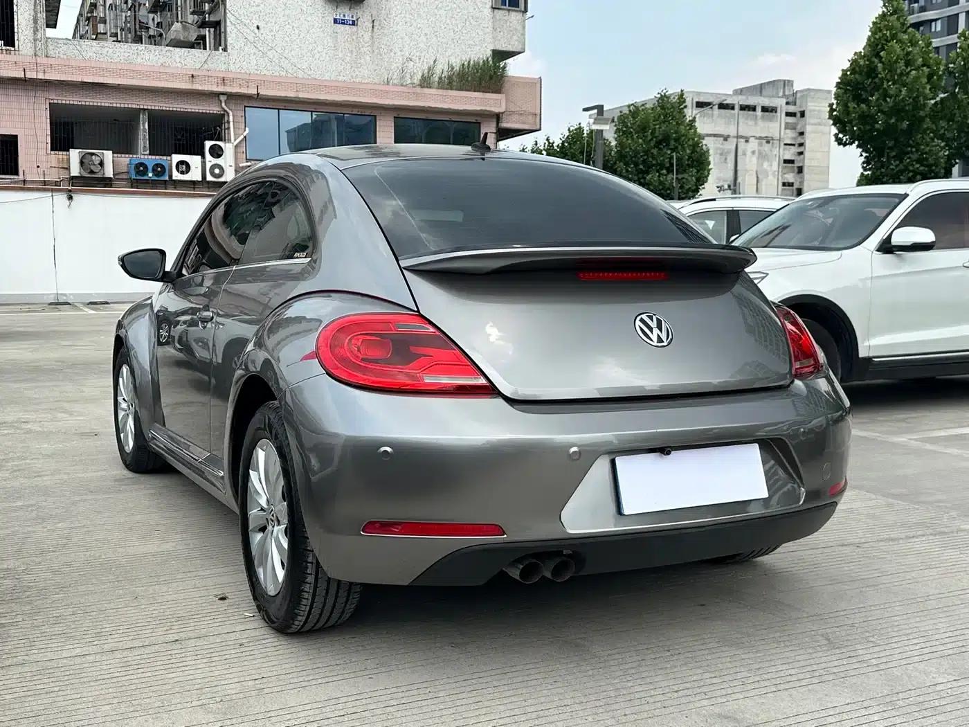 2013 Volkswagen Beetle 1.4TSI Fender Rock Edition — миниатюра 10