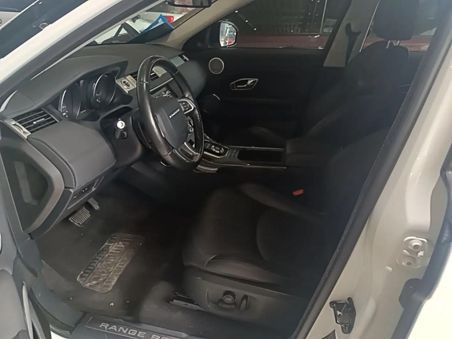 Used Land Rover Range Evoque 2018 240 PS SE Smart Brilliance Edition — миниатюра 17