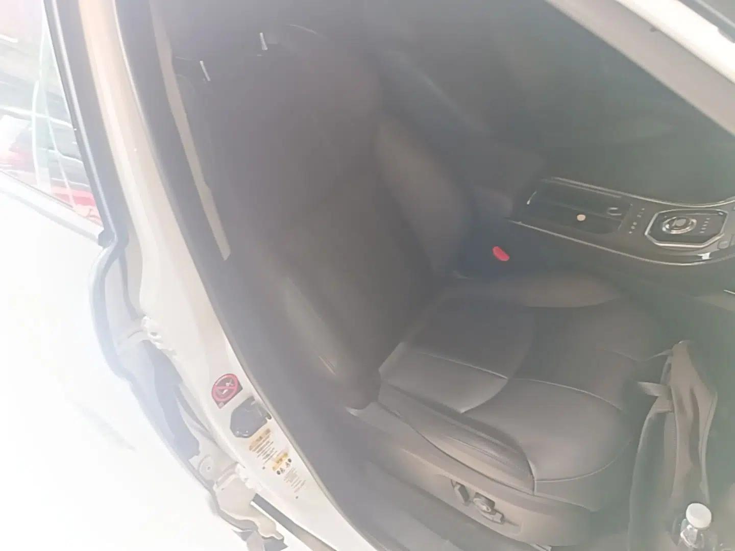 Used Land Rover Range Evoque 2018 240 PS SE Smart Brilliance Edition — миниатюра 19