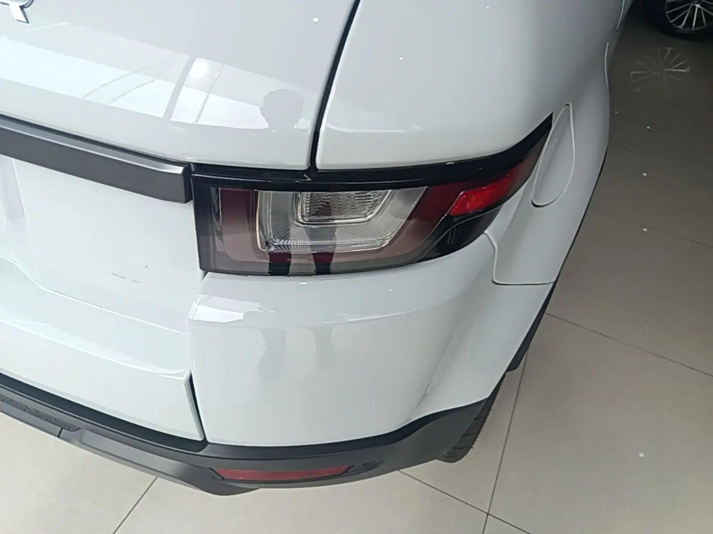 Used Land Rover Range Evoque 2018 240 PS SE Smart Brilliance Edition — миниатюра 9