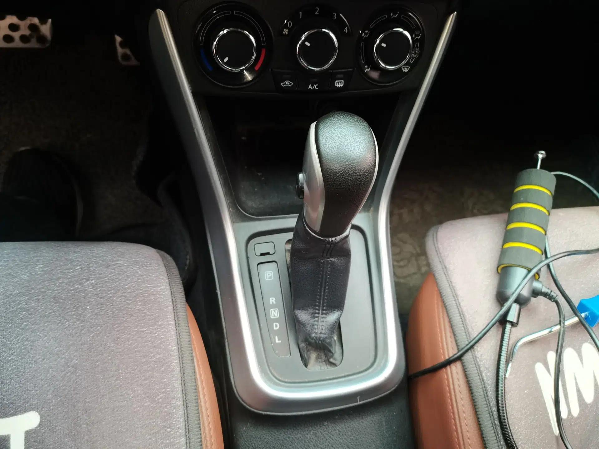 Used Suzuki S-Cross 2014 1.6L CVT Two-Wheel Drive Entry Model — миниатюра 14