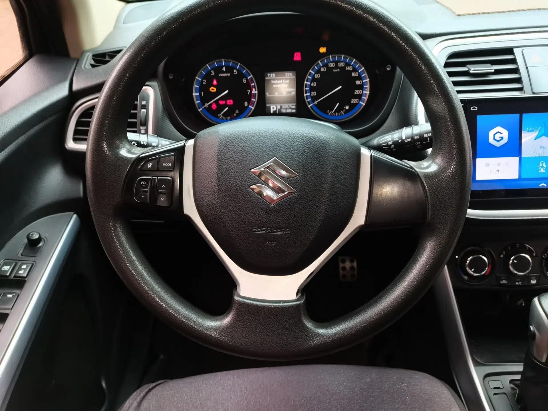 Used Suzuki S-Cross 2014 1.6L CVT Two-Wheel Drive Entry Model — миниатюра 10