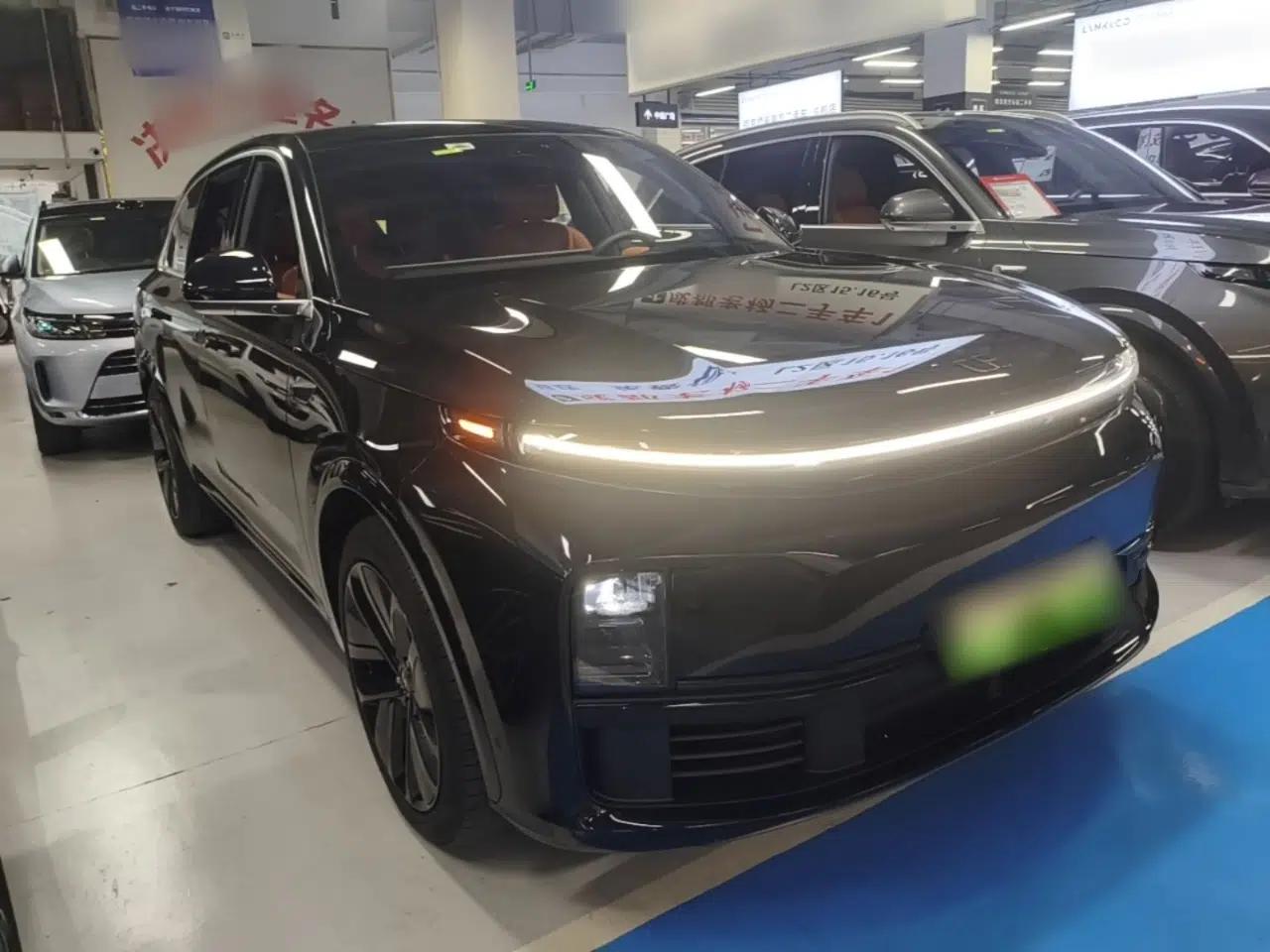 Used Li Auto L7 2023 Pro Model — миниатюра 3