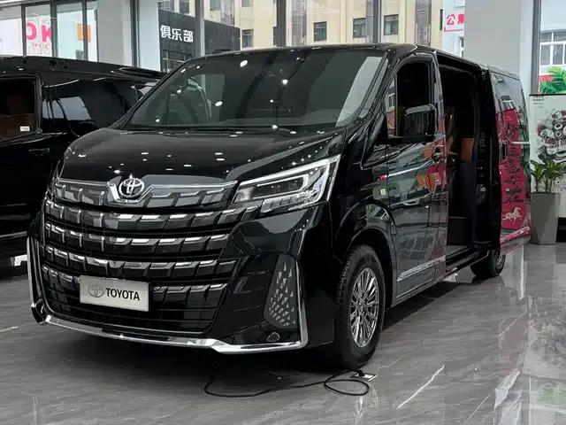 2025 HIACE 3.5L Automatic