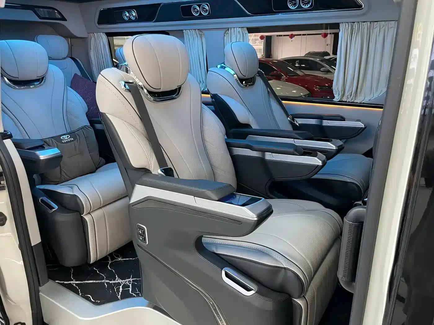 2022 HIACE 3.5L Middle East Edition — миниатюра 11