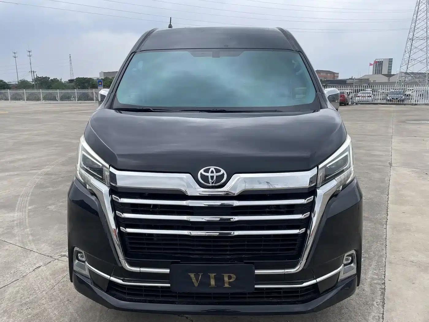 2022 HIACE 3.5L Middle East Edition — миниатюра 19