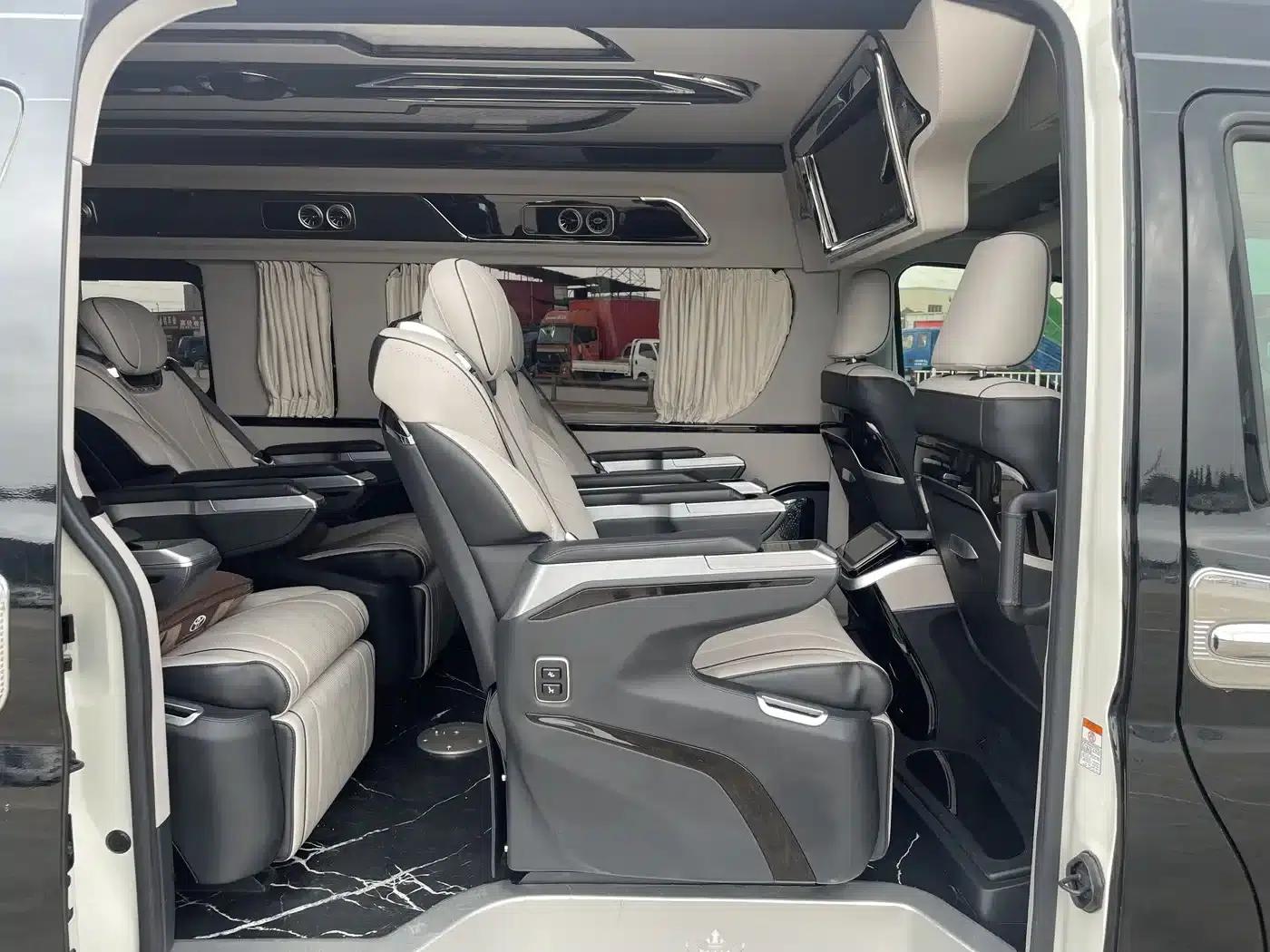 2022 HIACE 3.5L Middle East Edition — миниатюра 30