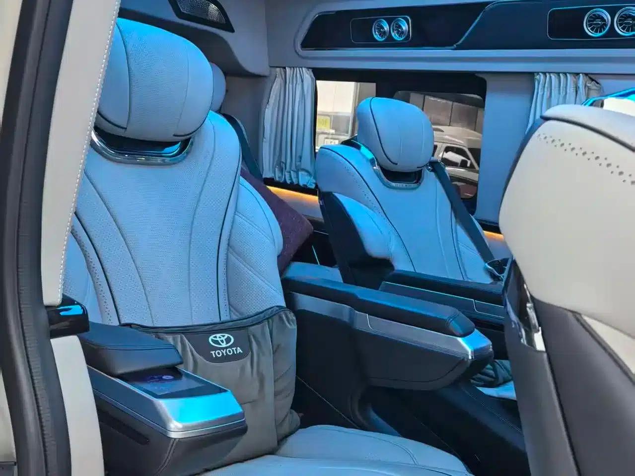 2022 HIACE 3.5L Middle East Edition — миниатюра 35