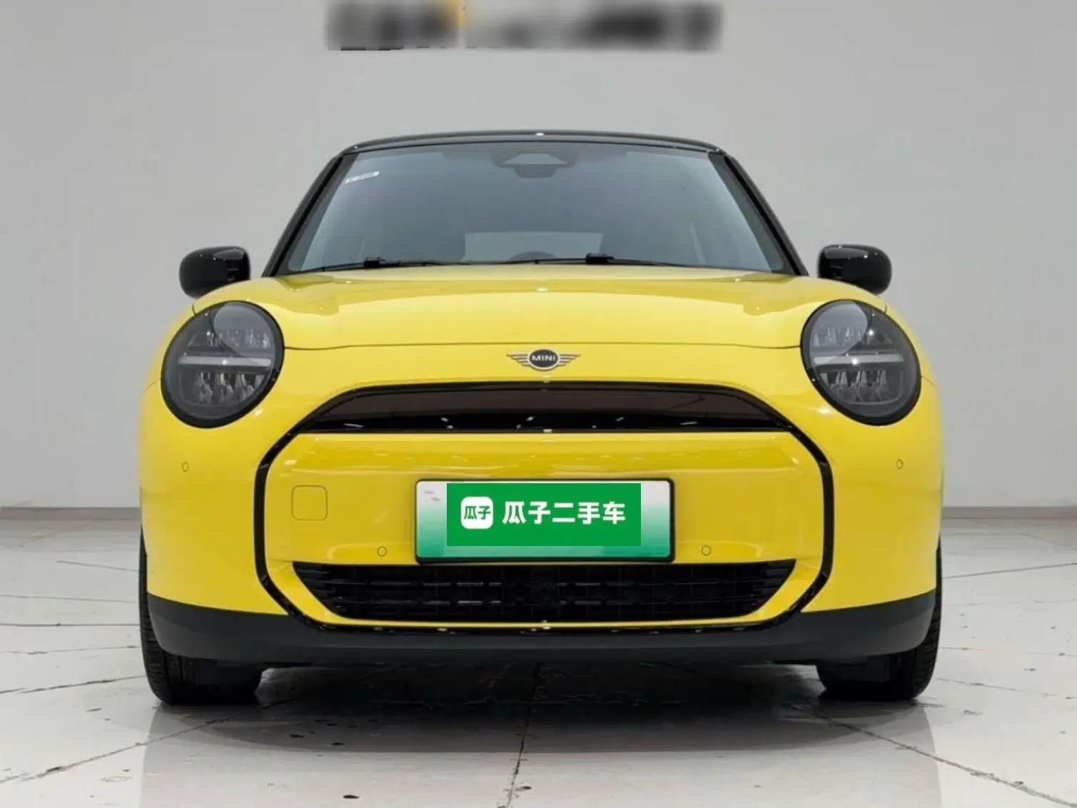 Used MINI Electric COOPER 2024 456km COOPER E Classic Edition — миниатюра 2