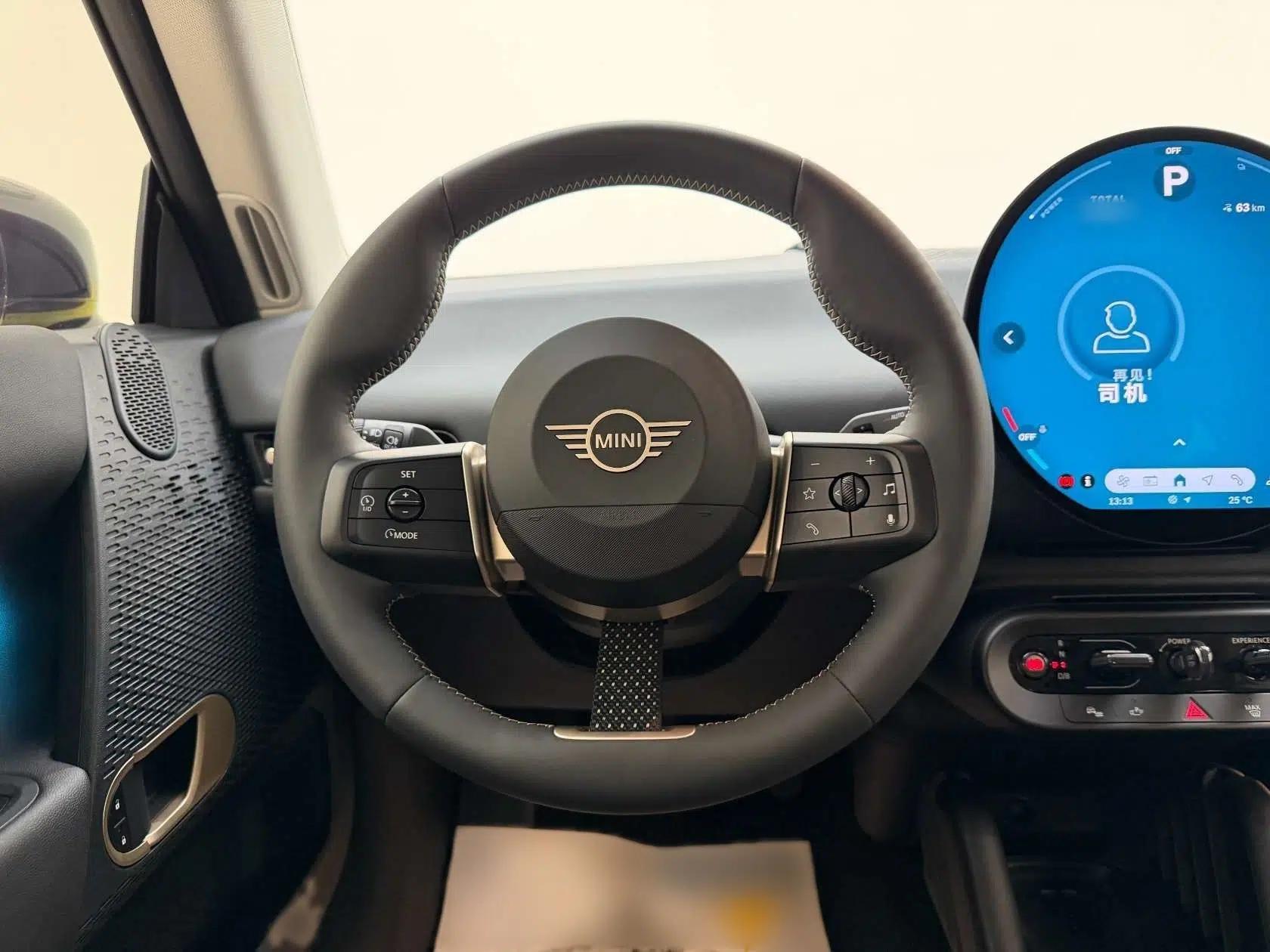 Used MINI Electric COOPER 2024 456km COOPER E Classic Edition — миниатюра 23