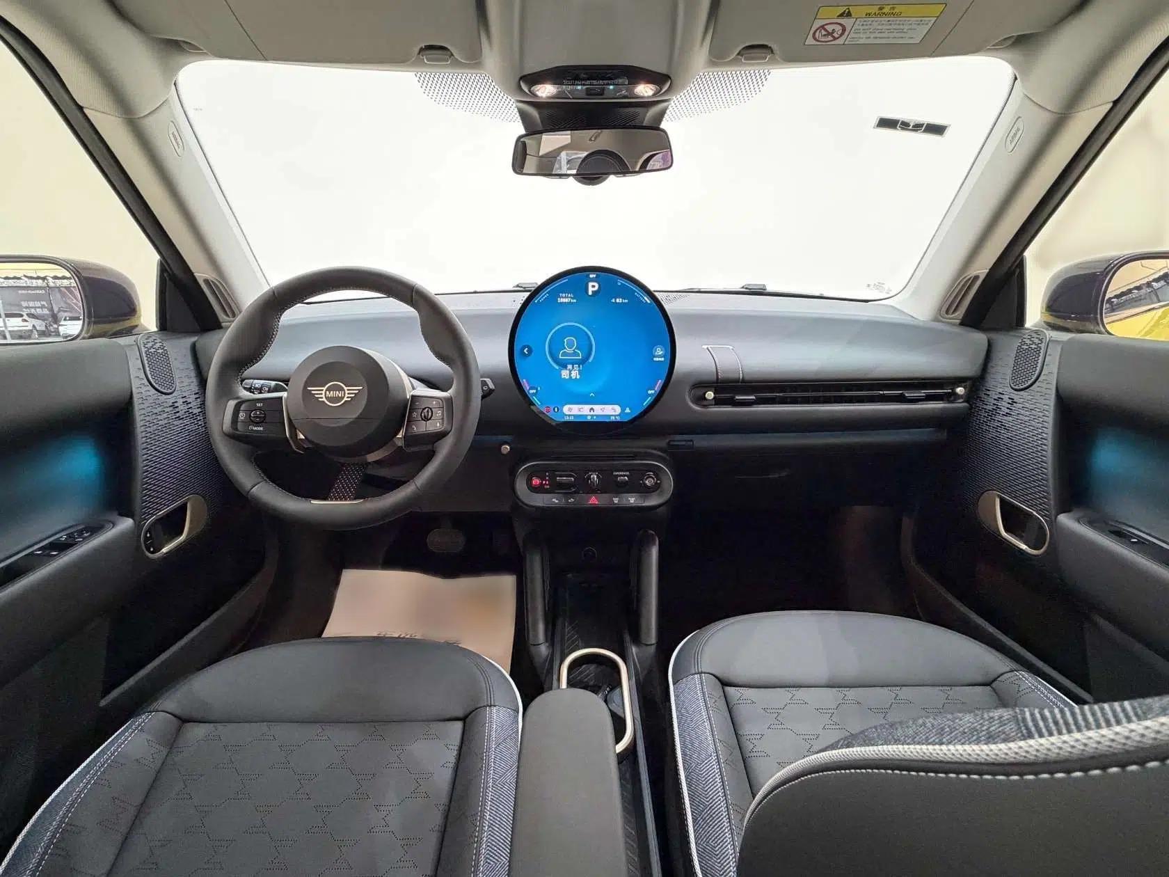 Used MINI Electric COOPER 2024 456km COOPER E Classic Edition — миниатюра 35