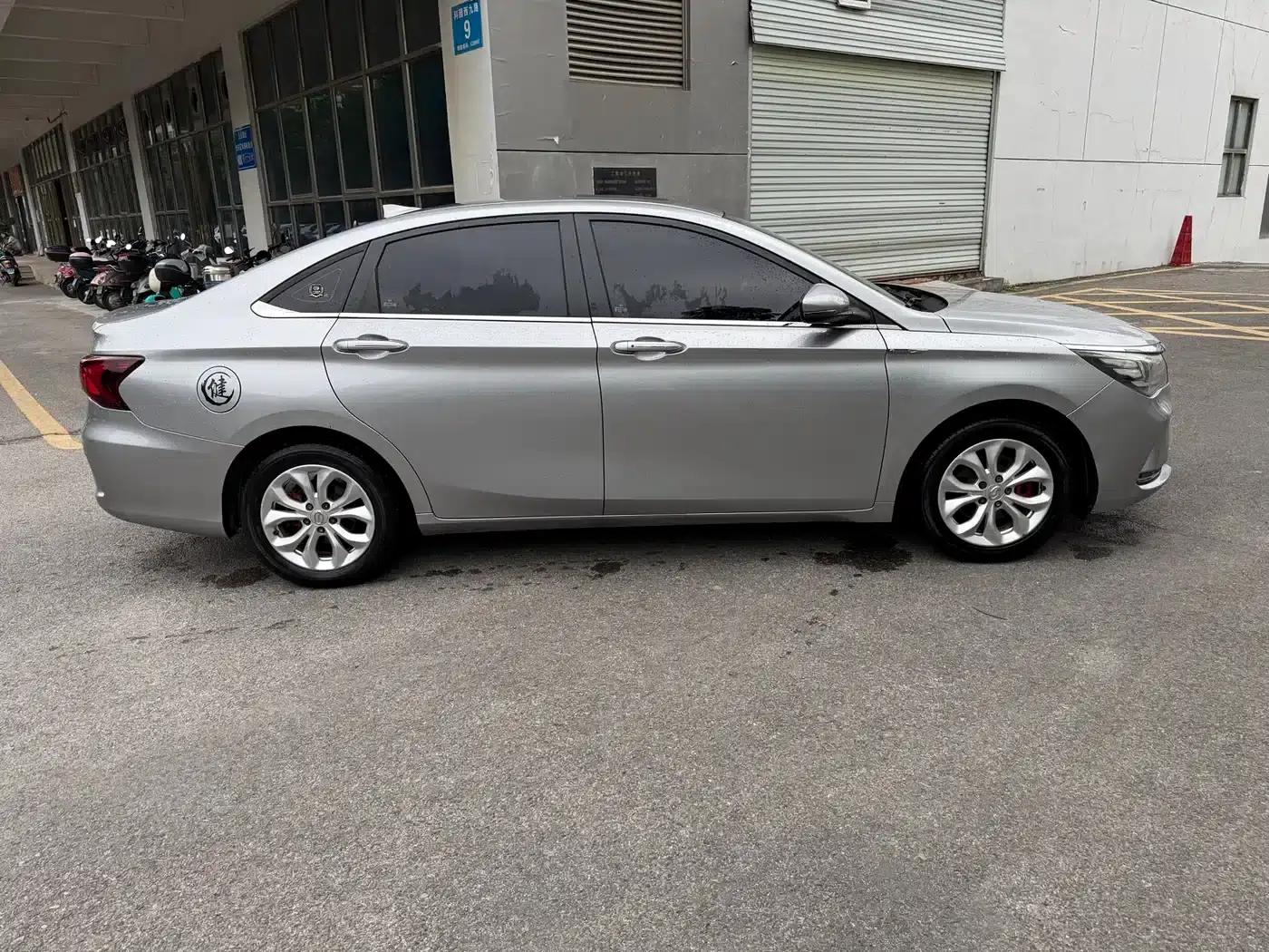 Trumpchi GA4 2018 200T Automatic Luxury Edition — миниатюра 10