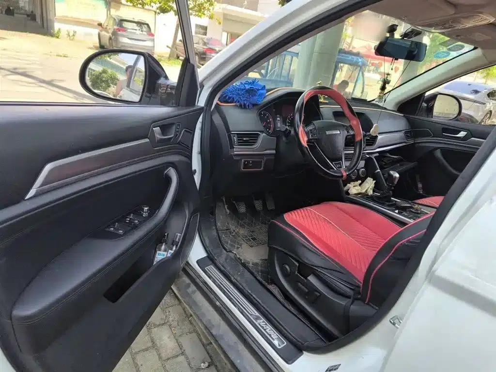 Haval H6 2018 Sport Edition 1.5T Manual 2WD Elite (National V Emission Standard) — миниатюра 14