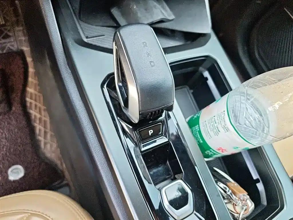 Geely Haoyue L 2023 2.0T DCT Flagship Edition — миниатюра 7