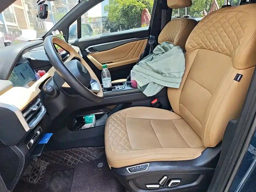 Geely Haoyue L 2023 2.0T DCT Flagship Edition — миниатюра 8