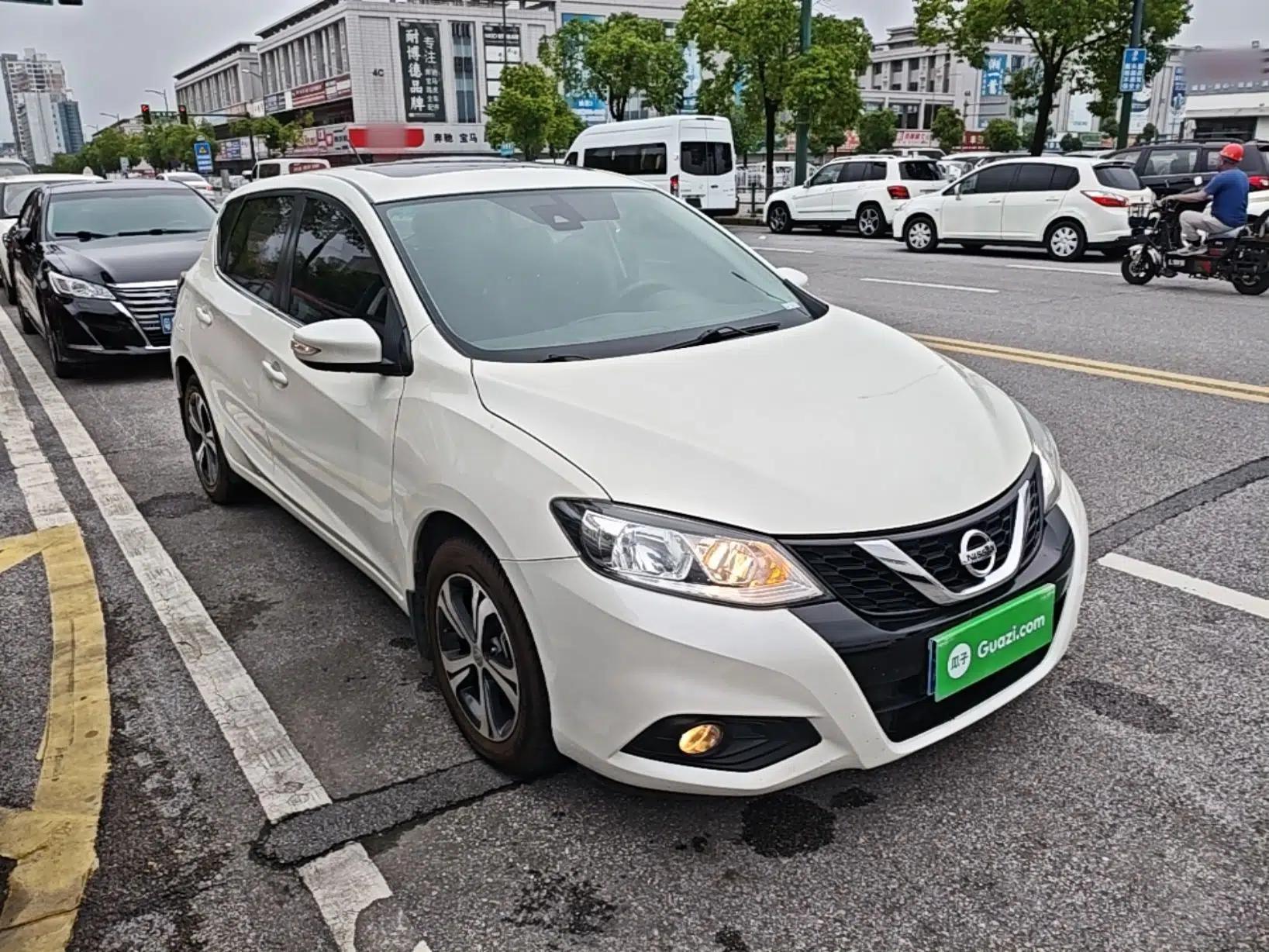 Used Nissan Tiida 2016 1.6L CVT Smart Drive Edition — миниатюра 3