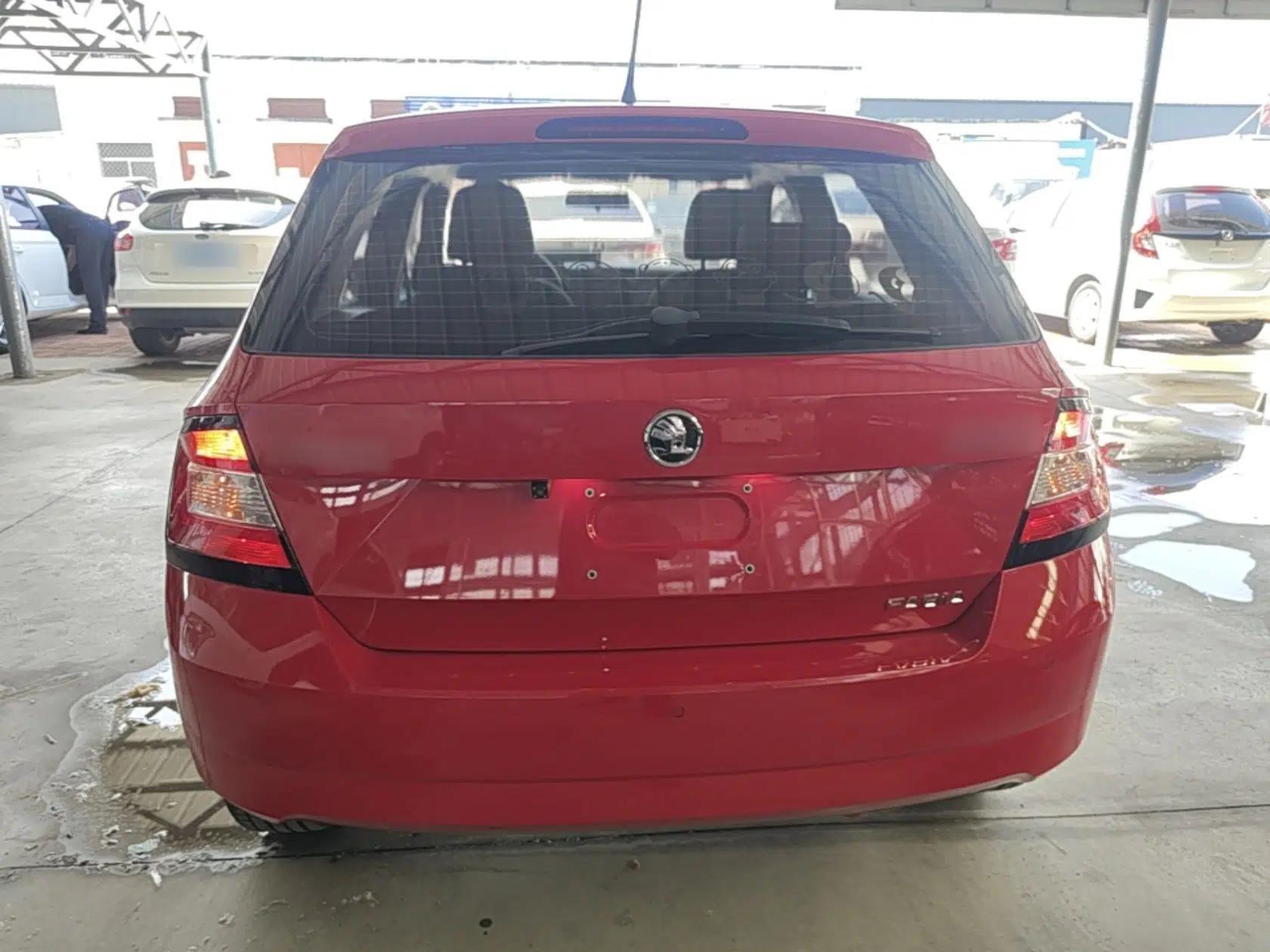 Used Skoda Fabia 2016 1.4L Automatic Car Enjoy Edition — миниатюра 5