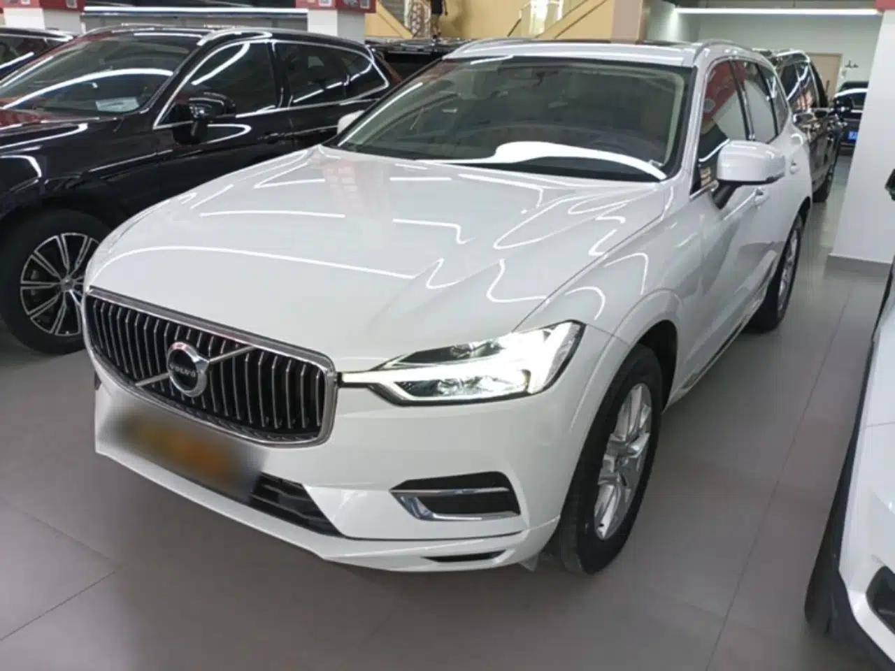 Used Volvo XC60 2020 T5 4x4 Zhiyi Luxury Edition — миниатюра 1