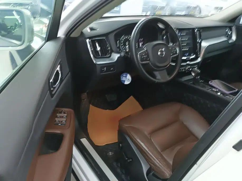 Used Volvo XC60 2020 T5 4x4 Zhiyi Luxury Edition — миниатюра 18