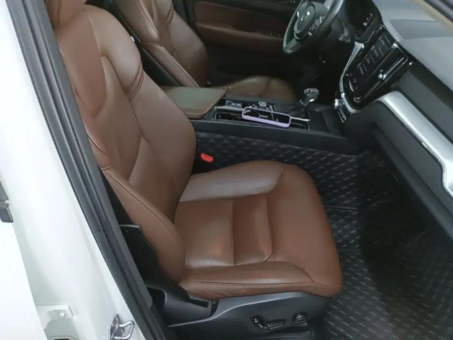 Used Volvo XC60 2020 T5 4x4 Zhiyi Luxury Edition — миниатюра 19