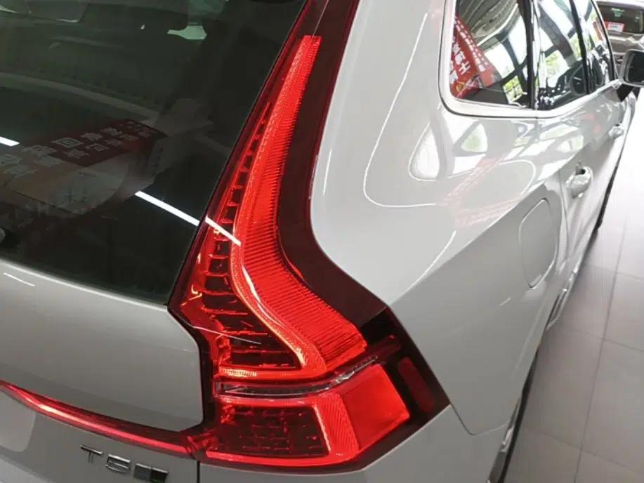 Used Volvo XC60 2020 T5 4x4 Zhiyi Luxury Edition — миниатюра 9