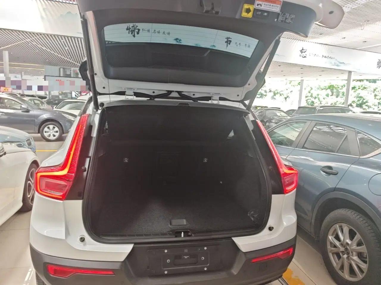 Used Volvo XC40 2021 T4 Four-Wheel Drive Smart & Sporty Edition — миниатюра 22