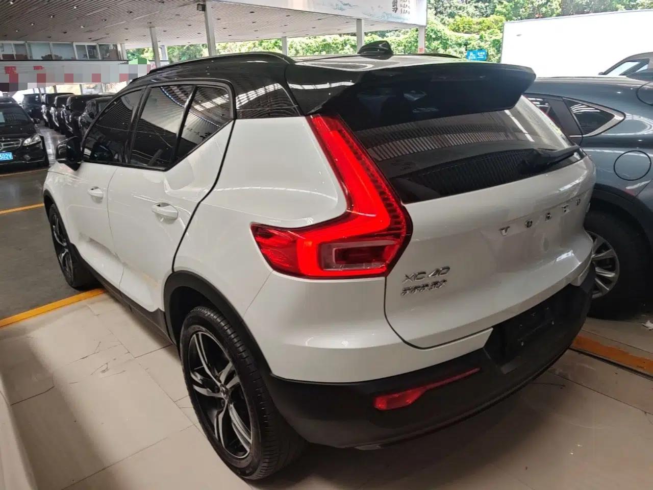Used Volvo XC40 2021 T4 Four-Wheel Drive Smart & Sporty Edition — миниатюра 4