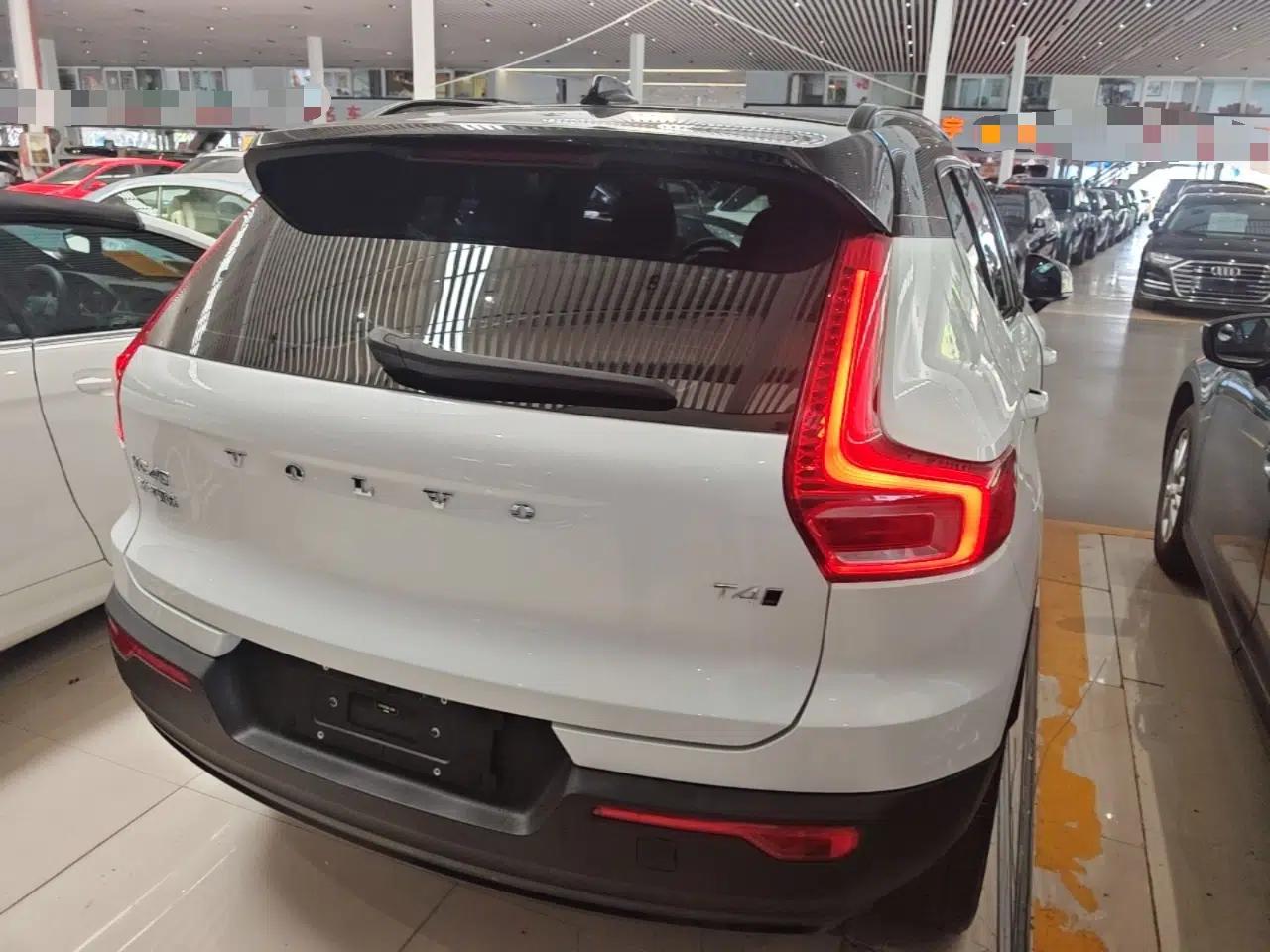 Used Volvo XC40 2021 T4 Four-Wheel Drive Smart & Sporty Edition — миниатюра 6