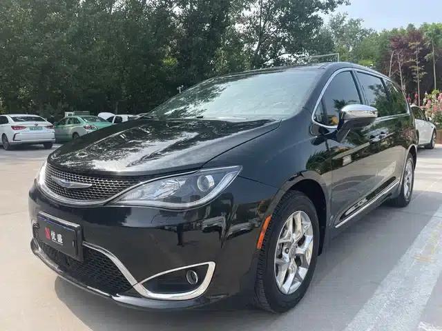 2017 Imported Grand Voyager 3.6L Premium Edition