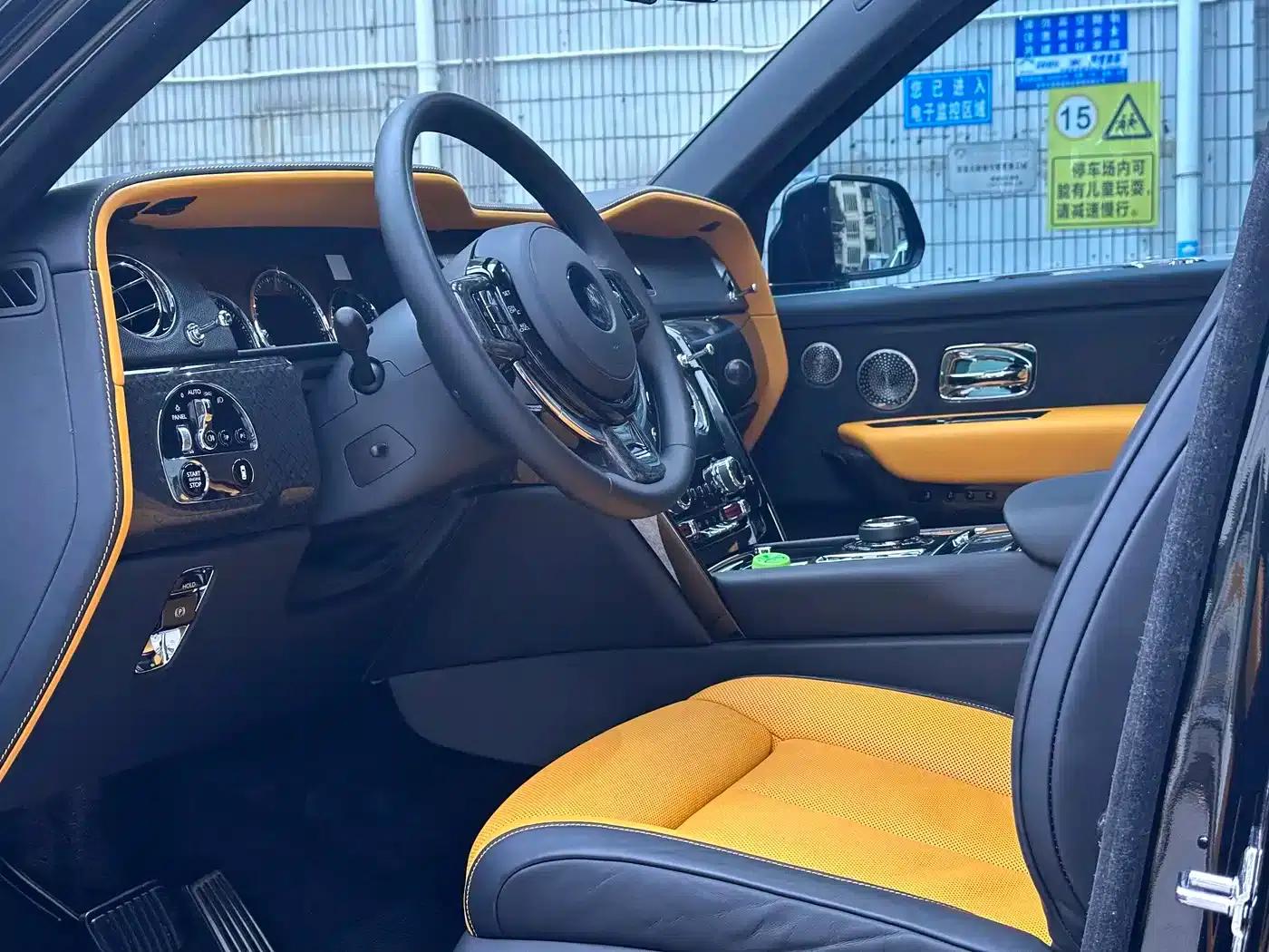 2020 Cullinan Black Badge — миниатюра 7