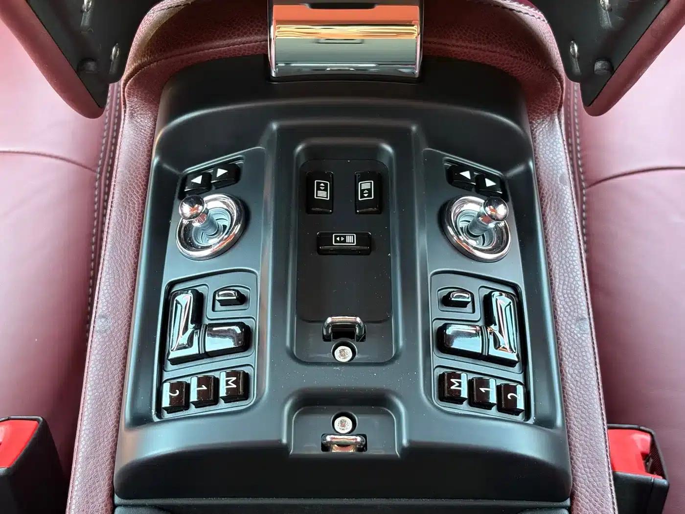 2013 Phantom 6.7L Extended Wheelbase (EWB) — миниатюра 19
