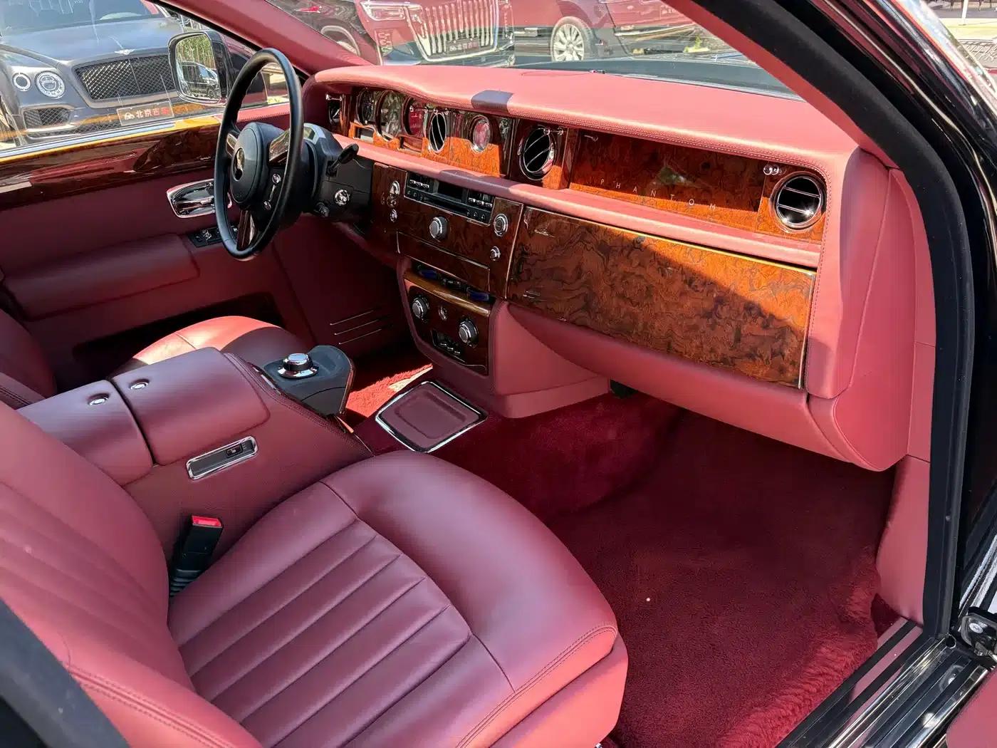 2013 Phantom 6.7L Extended Wheelbase (EWB) — миниатюра 25