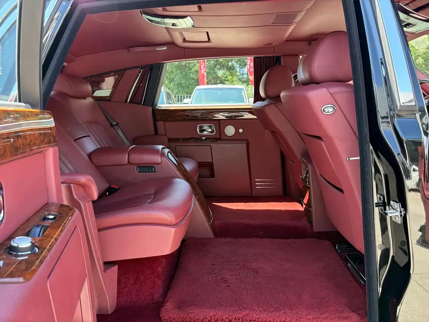 2013 Phantom 6.7L Extended Wheelbase (EWB) — миниатюра 26