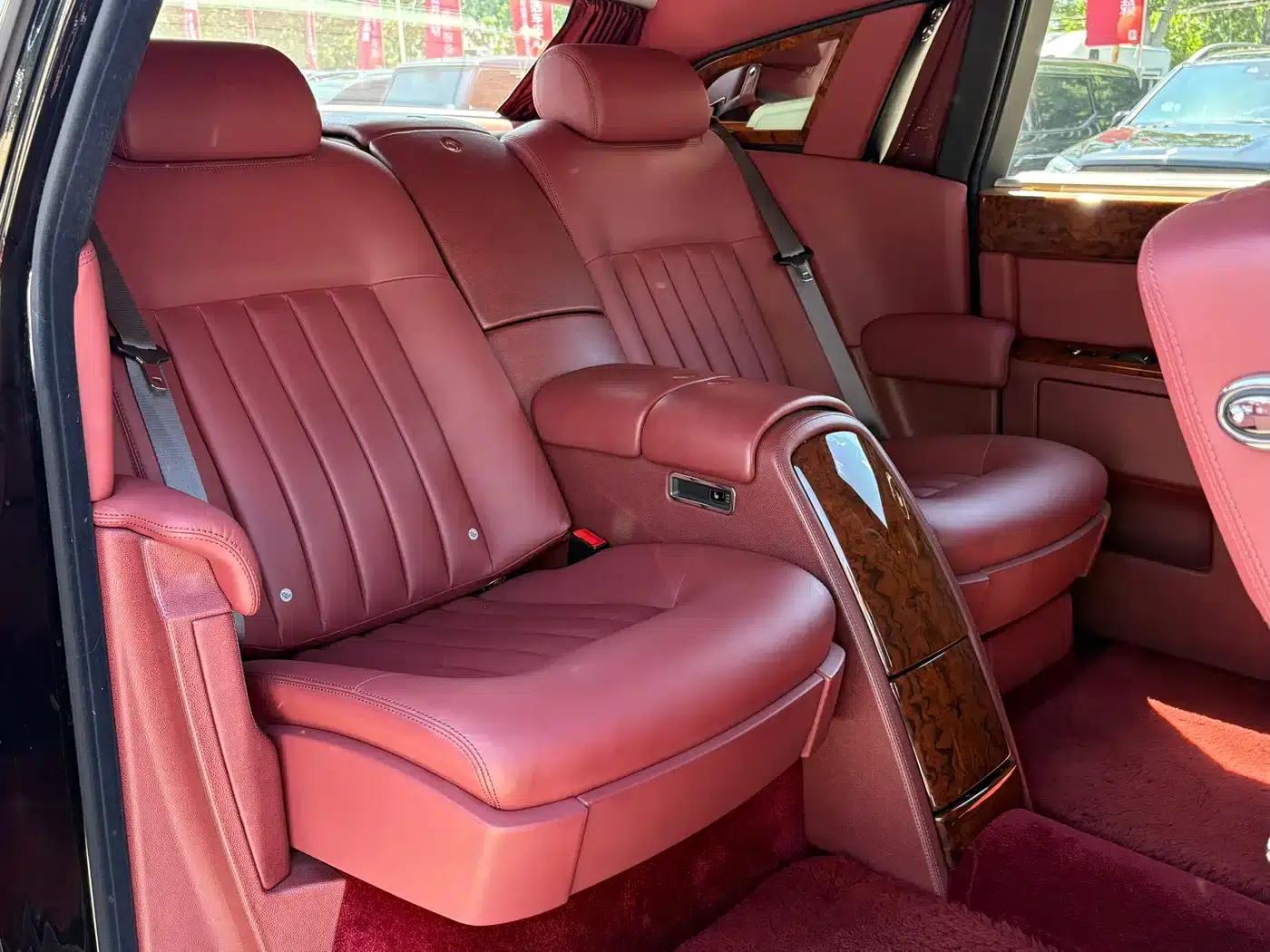 2013 Phantom 6.7L Extended Wheelbase (EWB) — миниатюра 27