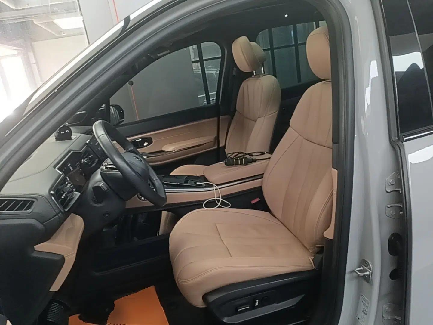 Used Nio ES8 2020 415 km Signature Edition 6-Seater Version — миниатюра 17