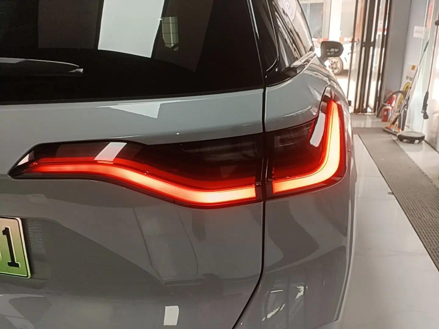 Used Nio ES8 2020 415 km Signature Edition 6-Seater Version — миниатюра 9