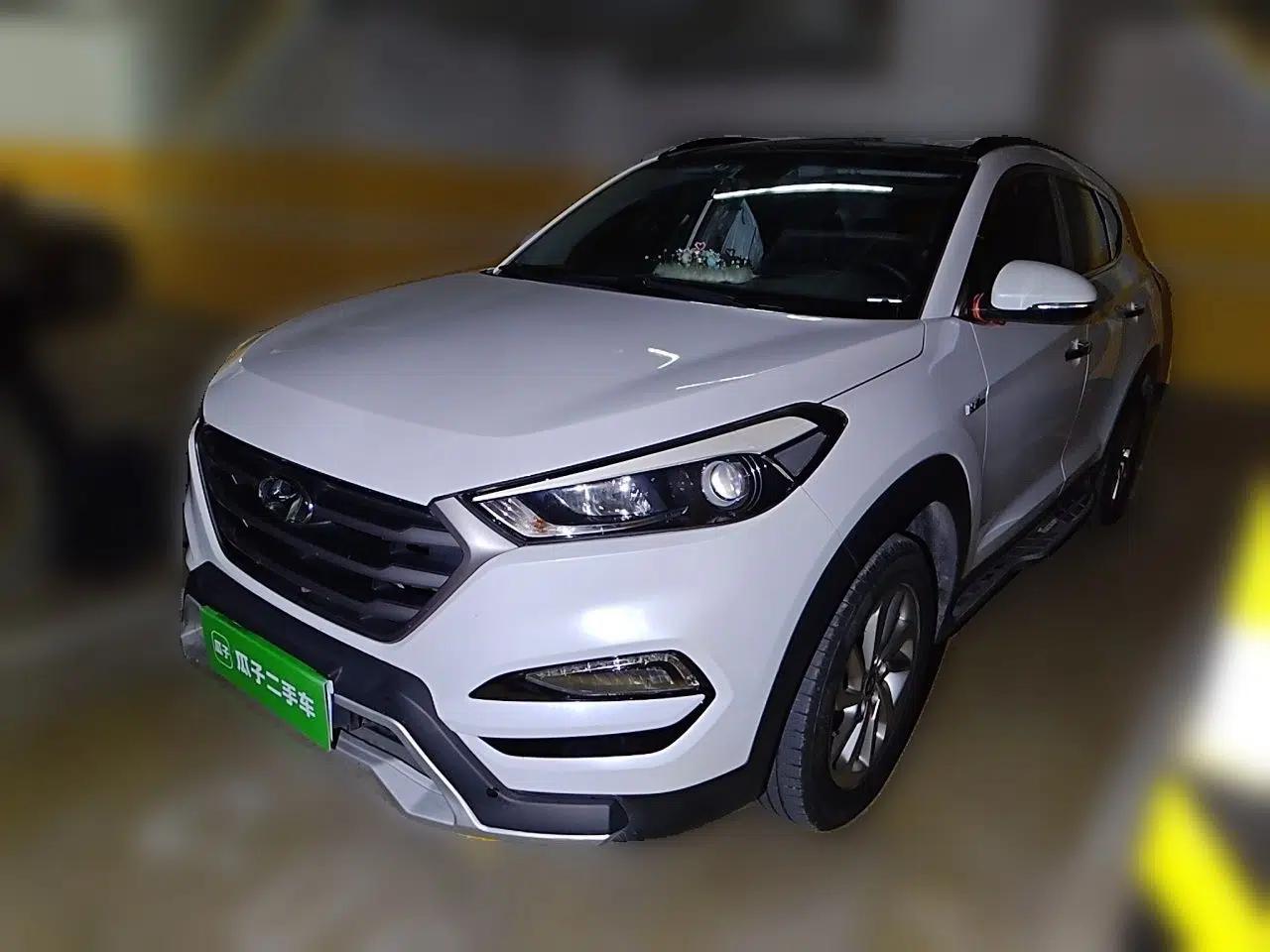 Used Hyundai Tucson 2018 1.6T Dual-Clutch Two-Wheel Drive 15th Anniversary Special Edition — миниатюра 1