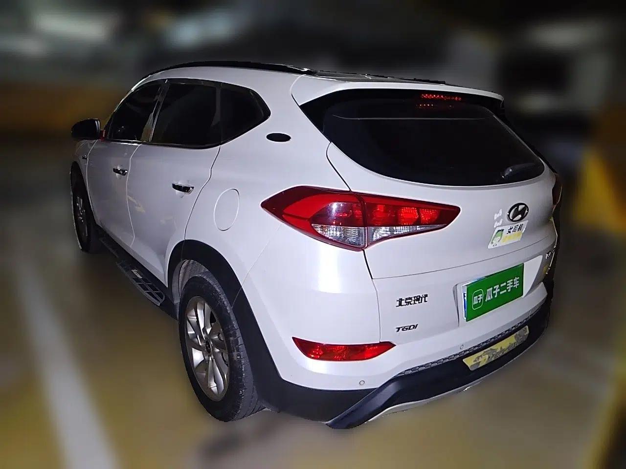 Used Hyundai Tucson 2018 1.6T Dual-Clutch Two-Wheel Drive 15th Anniversary Special Edition — миниатюра 4