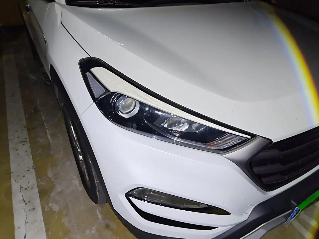 Used Hyundai Tucson 2018 1.6T Dual-Clutch Two-Wheel Drive 15th Anniversary Special Edition — миниатюра 7