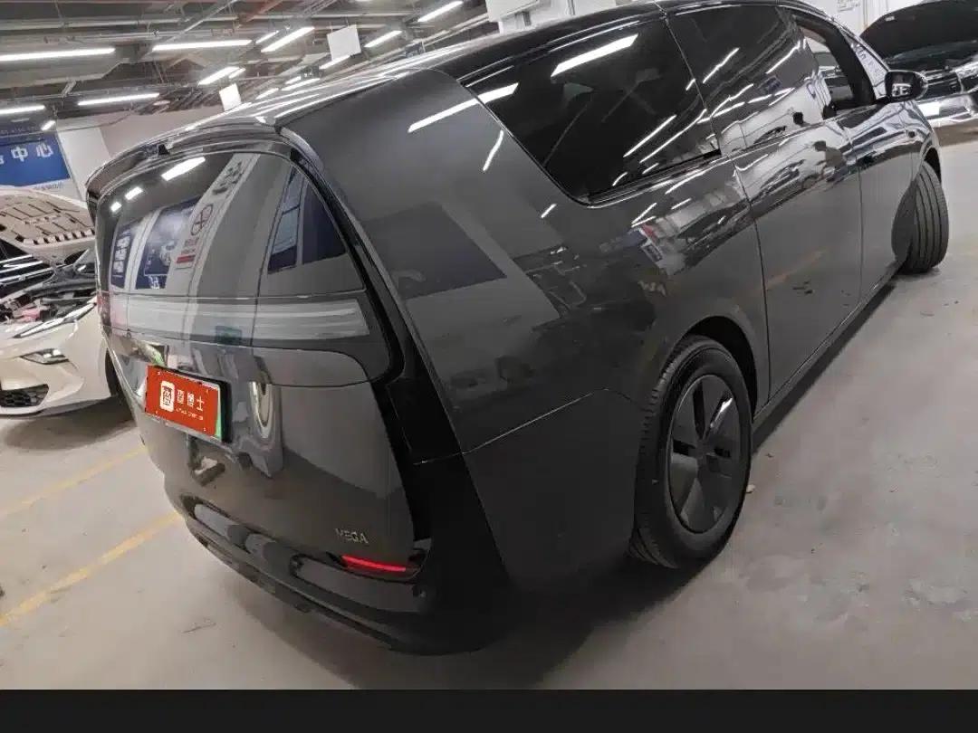 Li Auto MEGA 2025 Home Edition — миниатюра 9