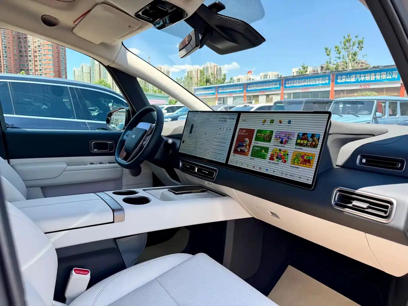 Li Auto MEGA 2025 Home Edition — миниатюра 17