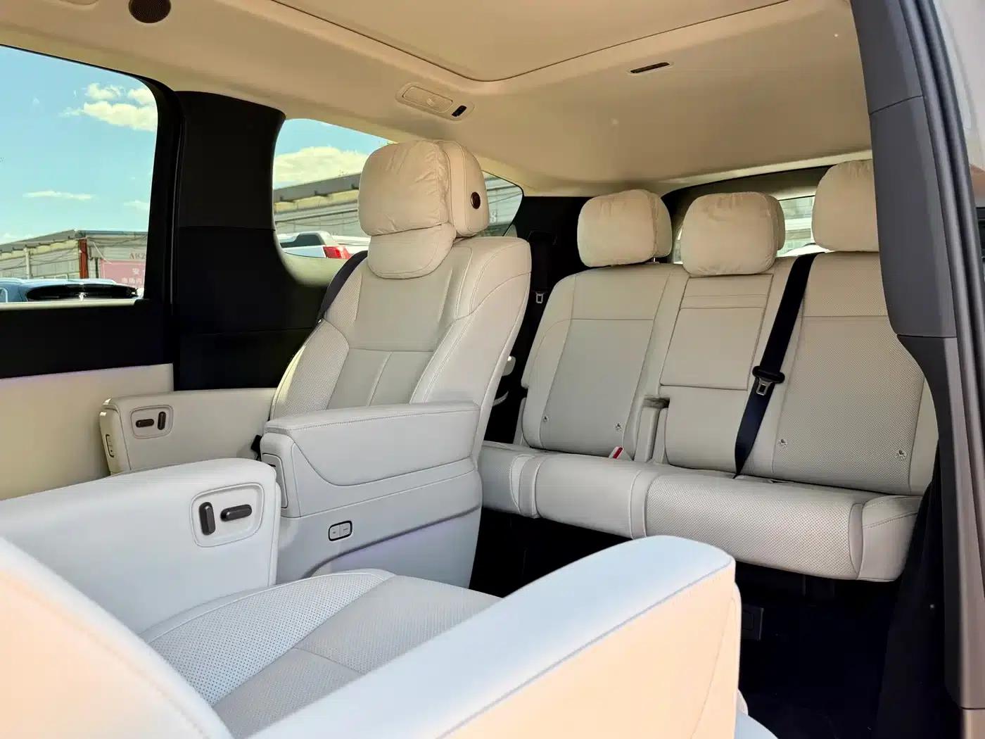Li Auto MEGA 2025 Home Edition — миниатюра 25