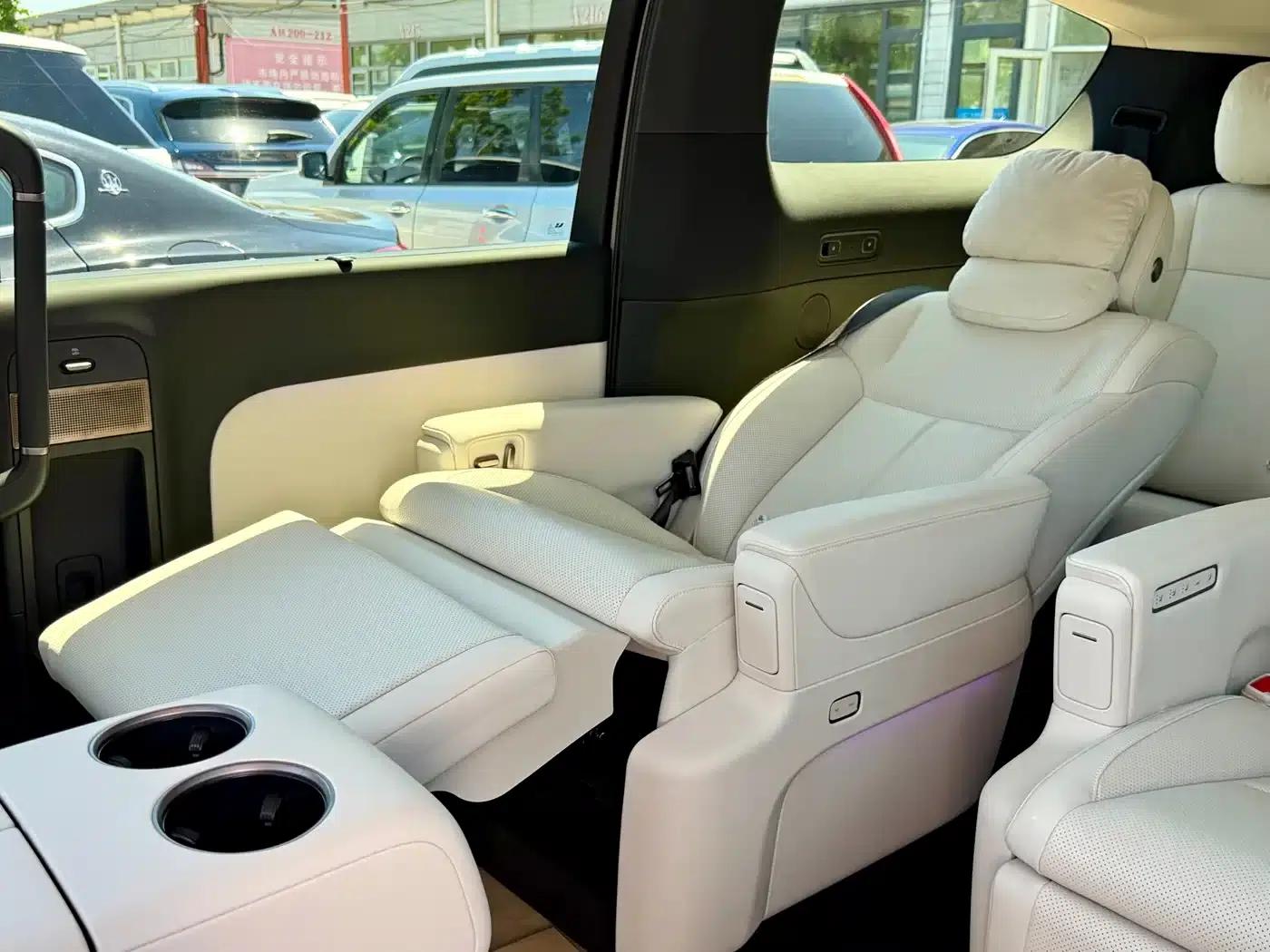 Li Auto MEGA 2025 Home Edition — миниатюра 28