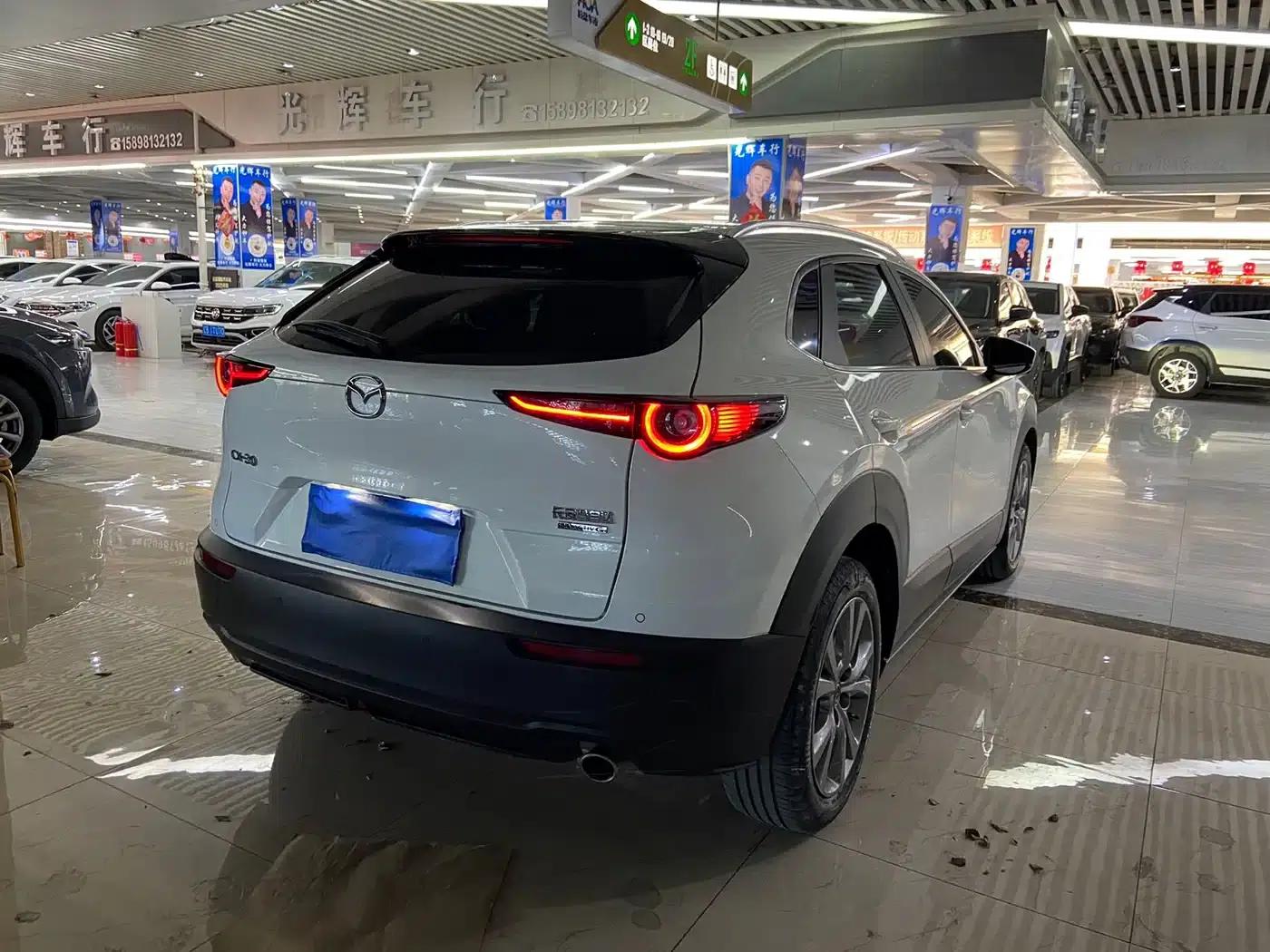Mazda CX-30 2022 2.0L Automatic Comfort Edition — миниатюра 4