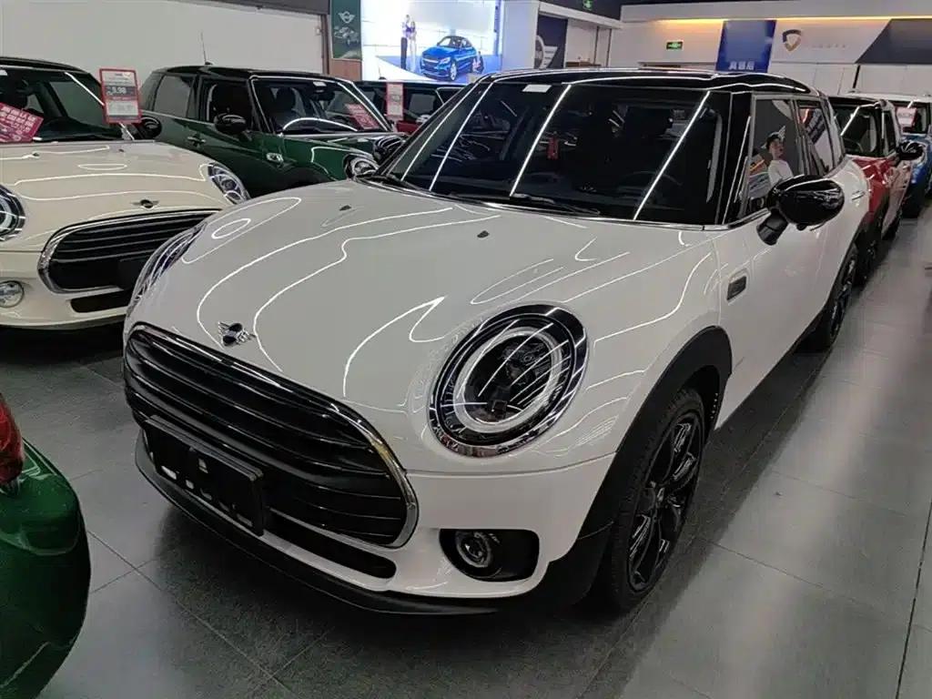 2023 MINI CLUBMAN Facelift 1.5T COOPER Classic — миниатюра 2