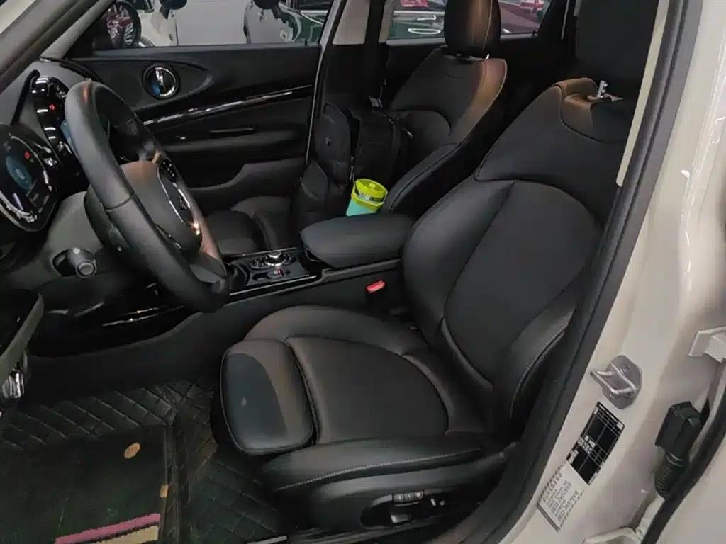 2023 MINI CLUBMAN Facelift 1.5T COOPER Classic — миниатюра 15