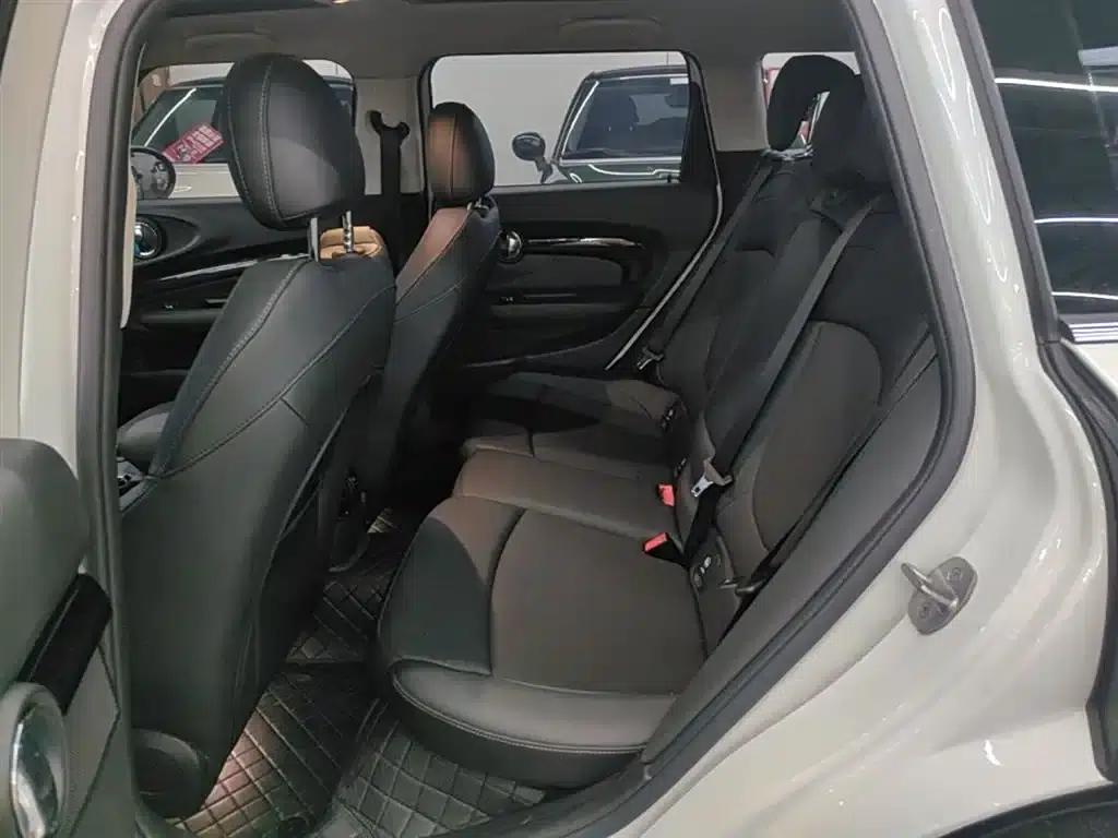 2023 MINI CLUBMAN Facelift 1.5T COOPER Classic — миниатюра 17